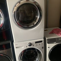 LG Washer And  Gas Dryer Set 