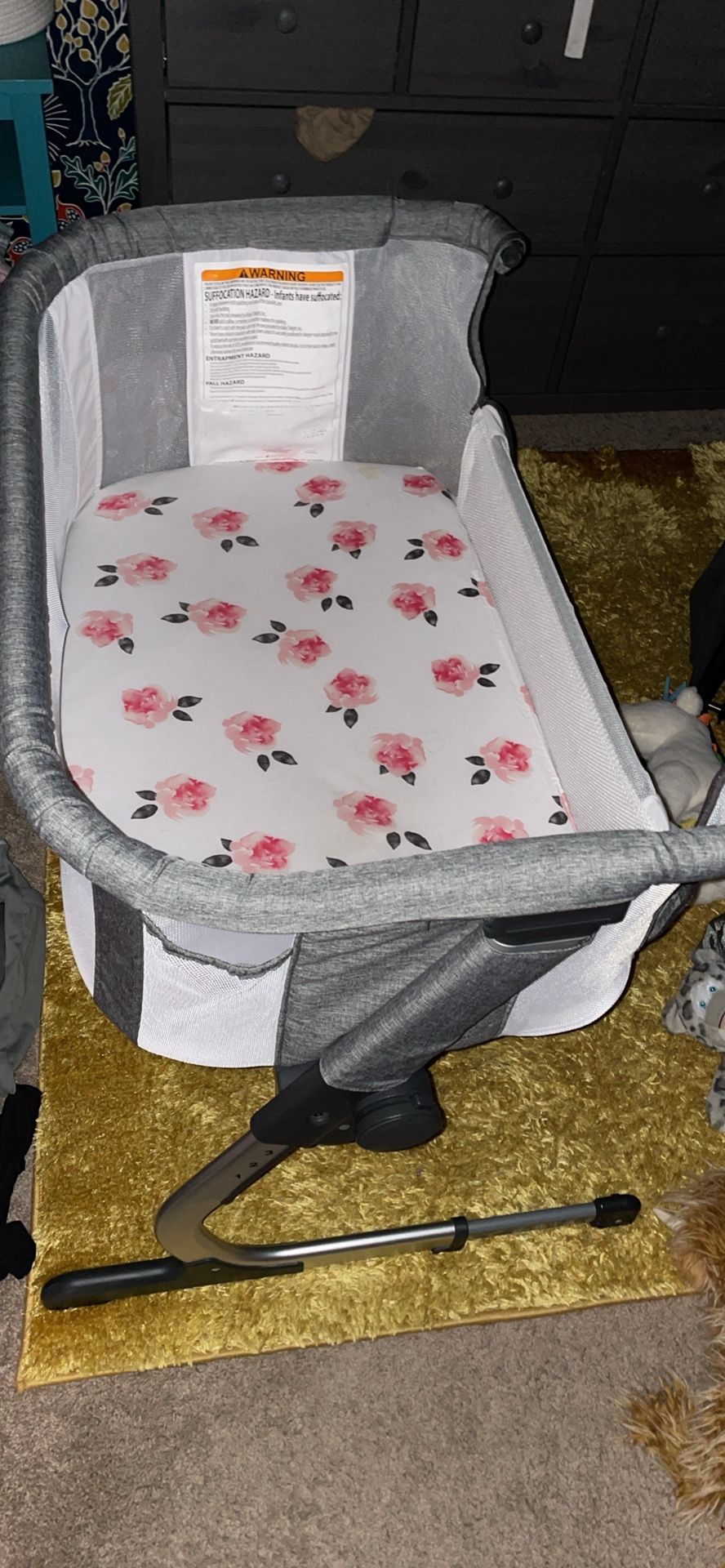 Great Condition Bassinet- Stand Alone Or Bedside Sleeper