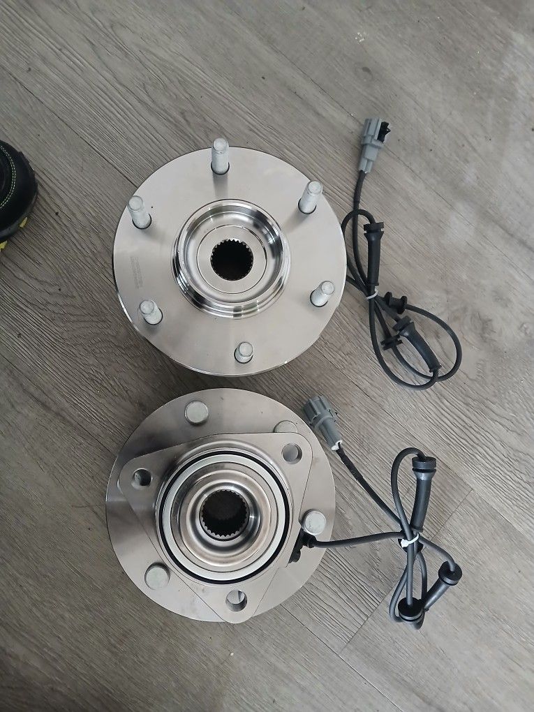 Premium 2x  Wheel Hubs (2)/w ABS 5 LUGS