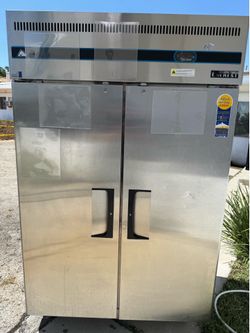 Everest Commercial 2-Door Stainless Steel Refrigerator