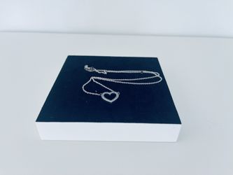 Pandora New silver Heart necklace.  