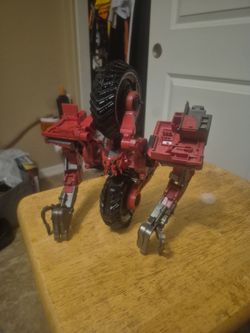 Studio Series Scavenger