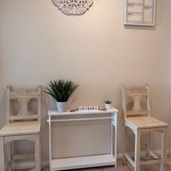 Set 2  wooden chairs