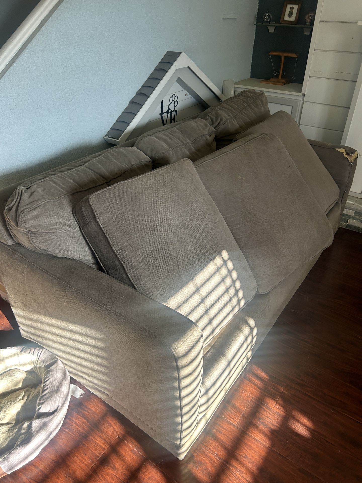 Free Lazy Boy Couch 