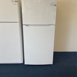 White Frigidaire Top Freezer Refrigerator