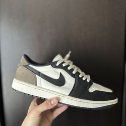Jordan 1 Retro Low OG Mocha Size 12 