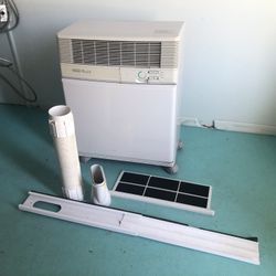 Delonghi 7,500 BTU Portable Air Conditioner 