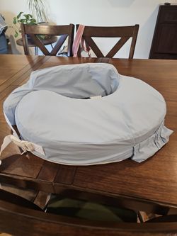 Breast feeding pillow Brestfriend pillow