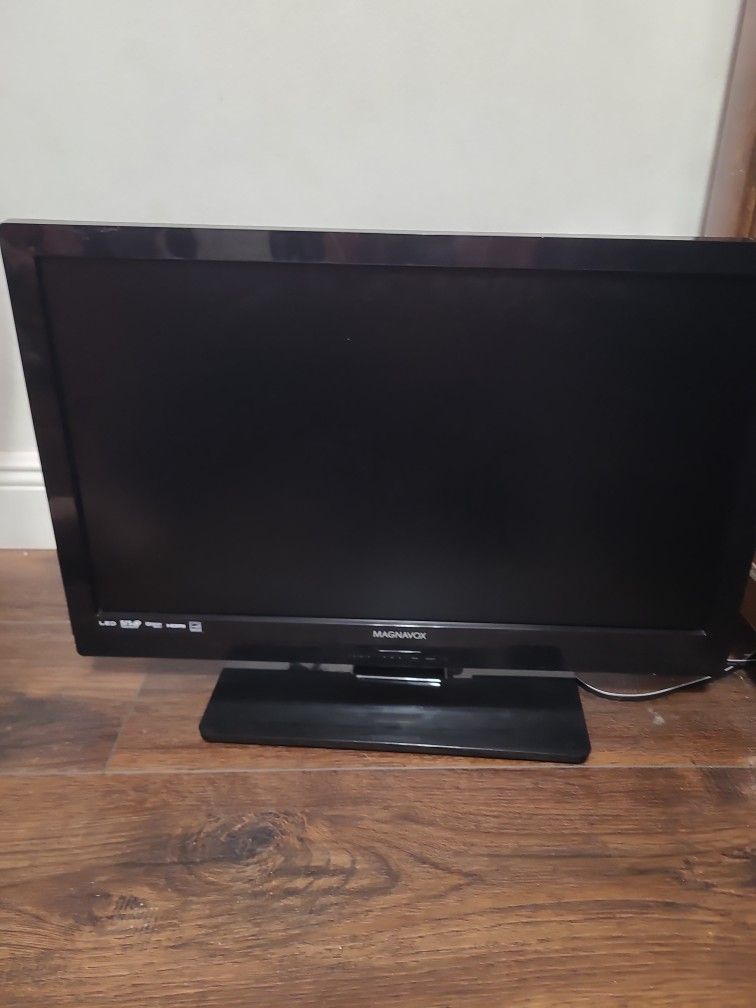 25in Magnavox Monitor 2012
