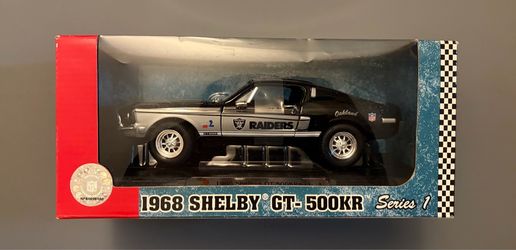 Los Angeles/Oakland Raiders 1968 Shelby GT 500KR 1:24 diecast w/box