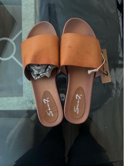 Seven7 Cognac Slide Sandals – Women’s Size 9