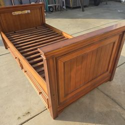Trundle Bed 