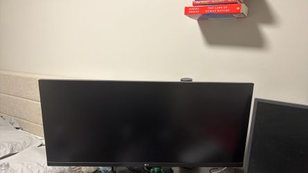 LG 34” Ultrawide Monitor 34WN780