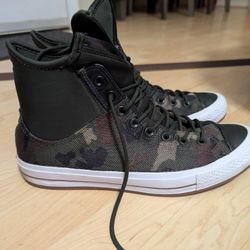 Men's Converse All-Stars Camo Size 11.5 in great condition. No shoebox available.