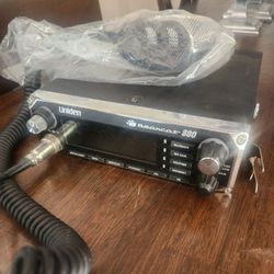 Uniden Bearcat 880 CB Radio 