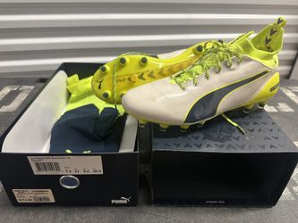 Brand new Puma evoTOUCH PRO Special Edition Mens Soccer cleats size 8.5 FG Bitch-Yellow UPC (contact info removed)51392