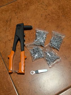 Rivet Gun,Professional Pop Rivet Gun Kit with 200Pcs Rivets, 3/32"-1/8"-5/32"-3/16", Heavy Hand Riveter kit Suitable for Metal Work, Gutter, Automotiv