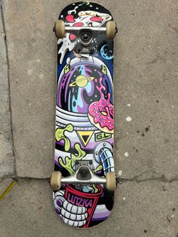 Skateboard (roller derby)