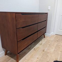New Mid Century Modern Dresser! Free Delivery 🚚! Financing Available! 