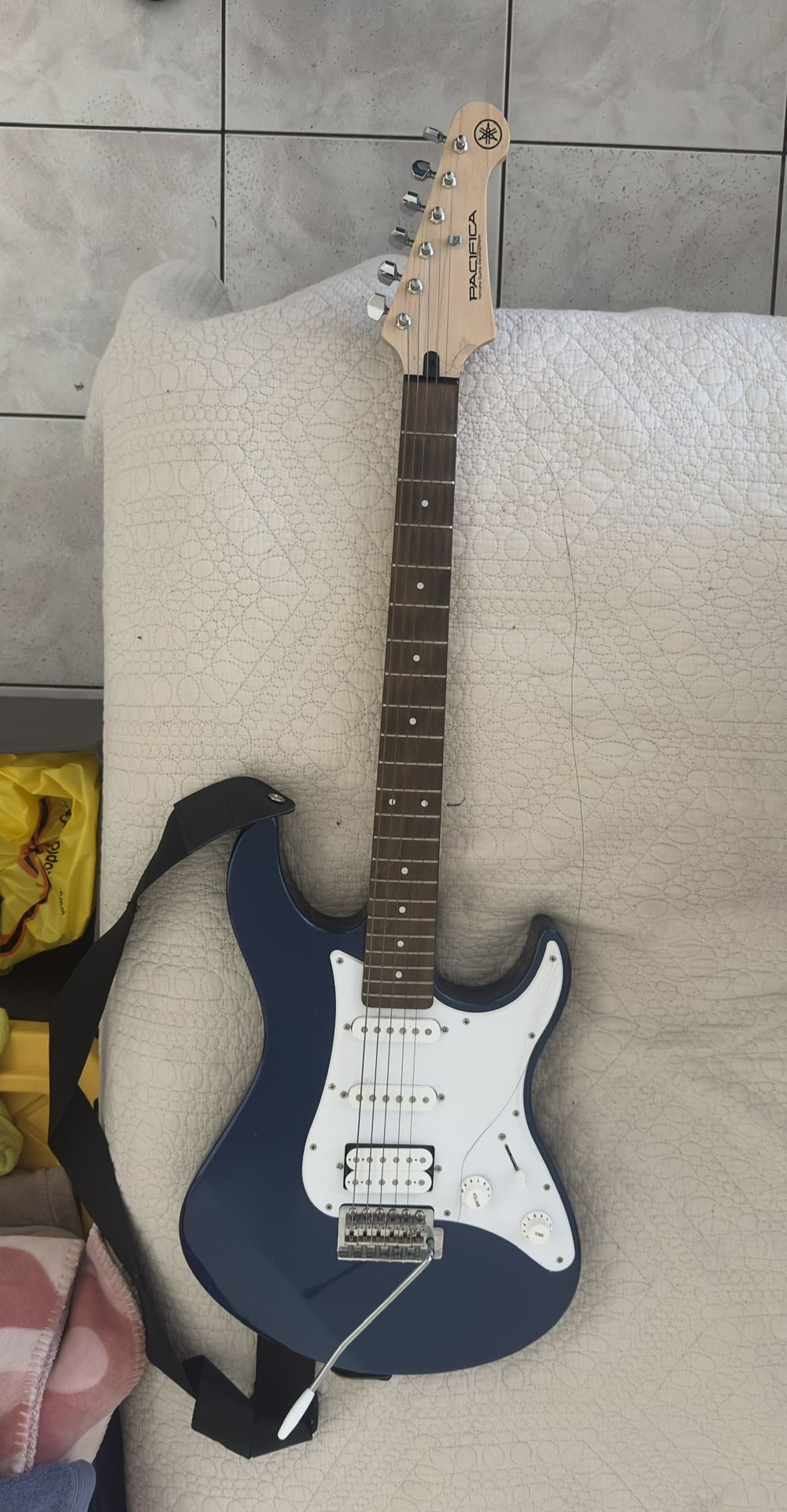 Yamaha Electric Guitar 