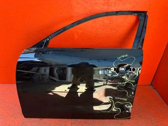2017 2018 2019 Audi A4 Left Driver Side Front Door Shell Panel OEM