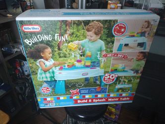 Little tikes build and splash