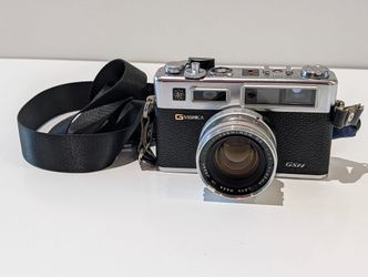 Vintage Yashica Electro 35 GSN Rangefinder Camera Yashinon DX 45mm f1.7 Lens