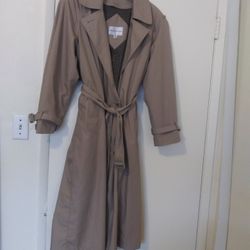 Like New Women's Beige Long Trench Coat By Amanda Smith Very Durable Perfect For This Weather