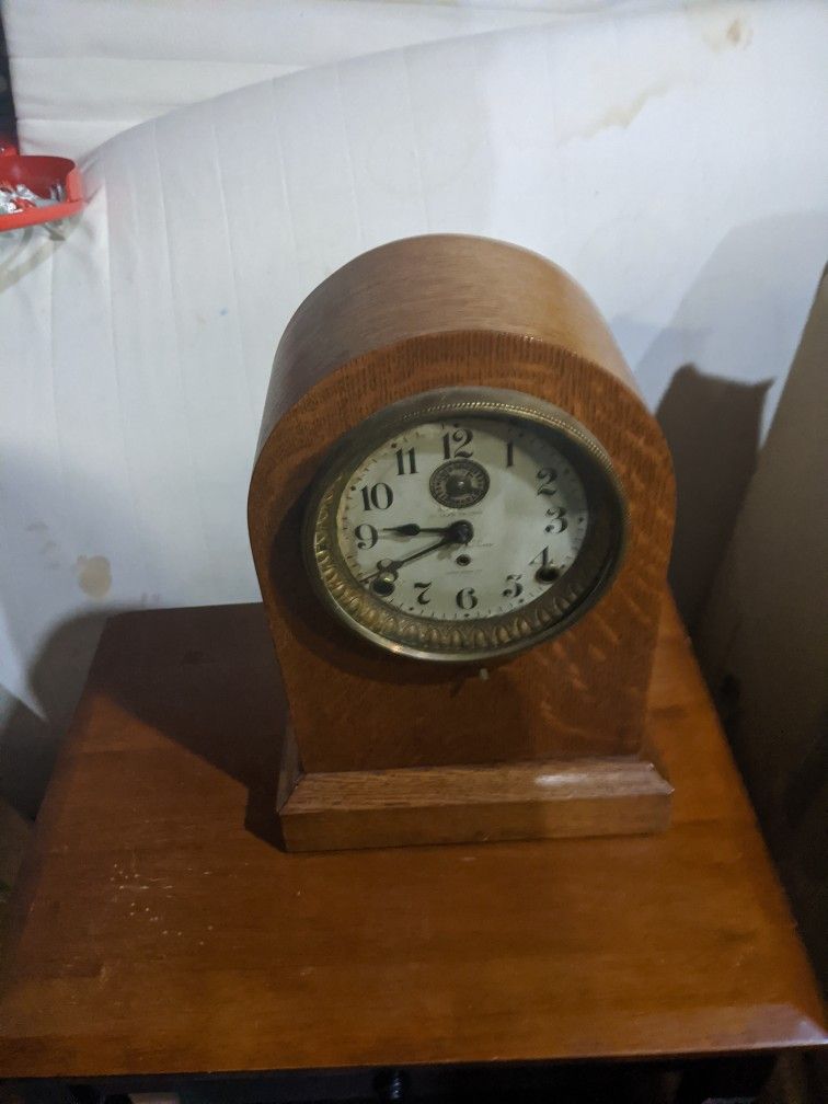 Antique Clock 1909 Seth Thomas 'Progress' Shelf Alarm