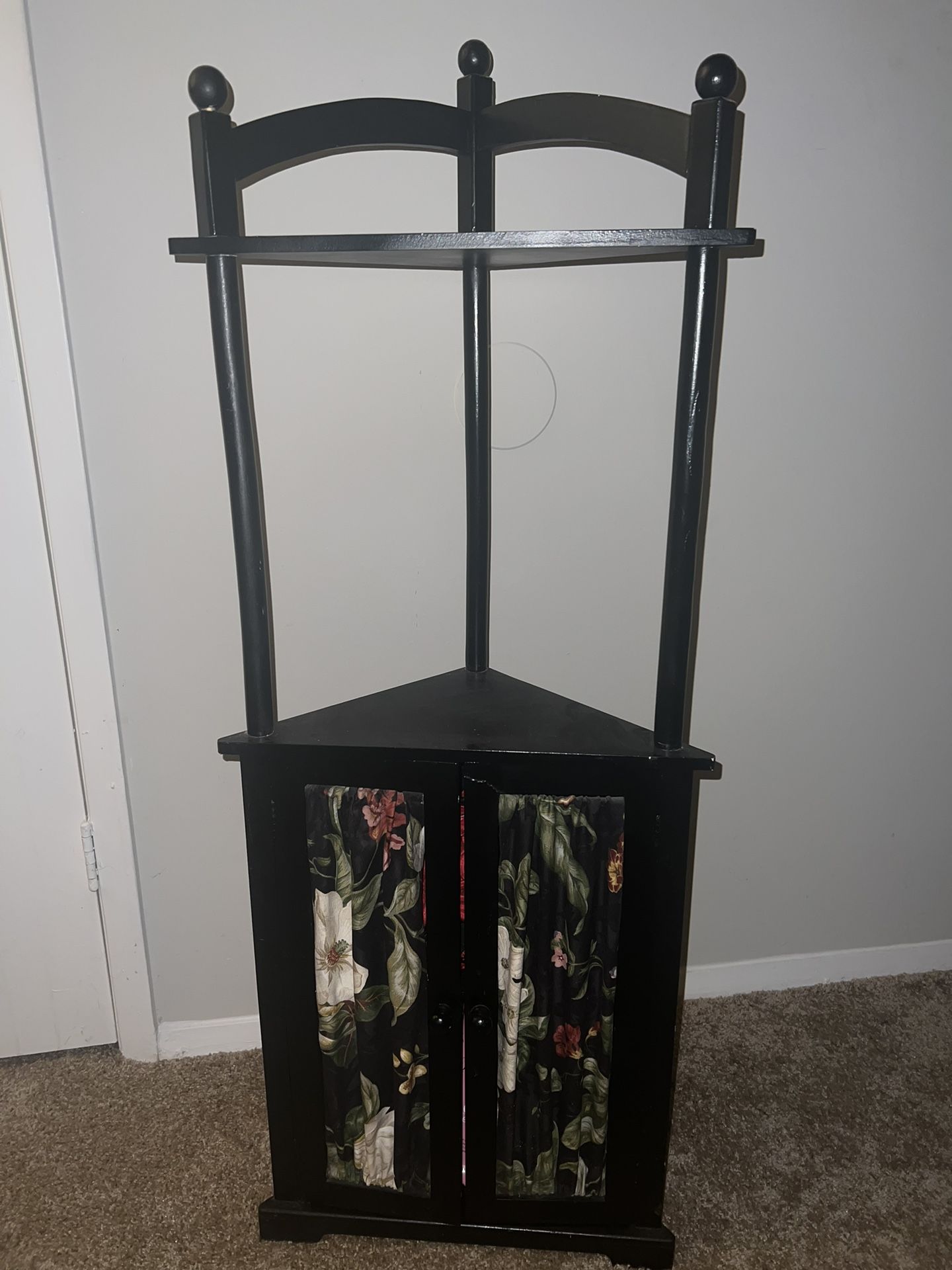 Cute Corner Shelf