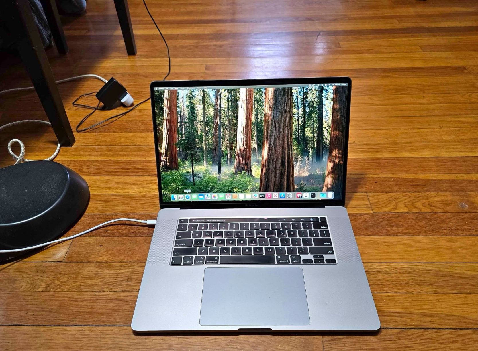 🚨🚨🚨 MacBook 💻 pro 2019 i9 64 GB STORAGE 500