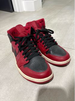 Jordan 1 Mid Reverse Bred (2021) Size 8.5 (USED)