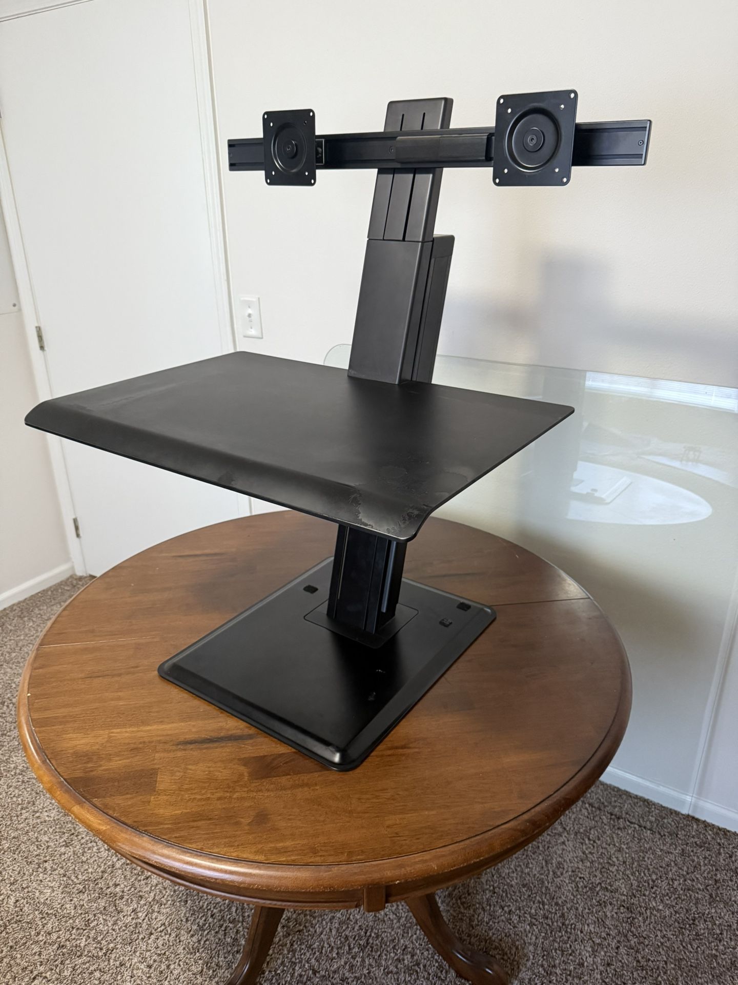 ⬆️ Humanscale QuickStand Eco – Adjustable Standing Desk Converter
