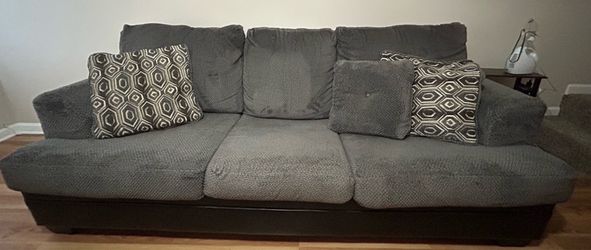 Sofa and loveseat set