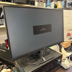 LG 27MP40W 27" IPS 3-Side Borderless Gaming Monitor w/AMD Free-sync Very Good Condition