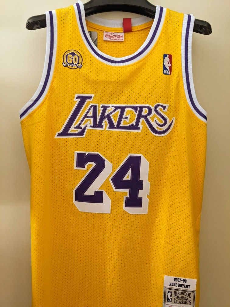 Kobe Bryant Lakers Jersey Size XL 