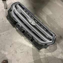 2018 Ford Escape Grille 
