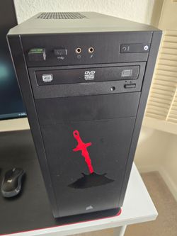 Entry Gaming PC i7 7th Gen 8GB RX 570 128 SSD + 2TB HDD