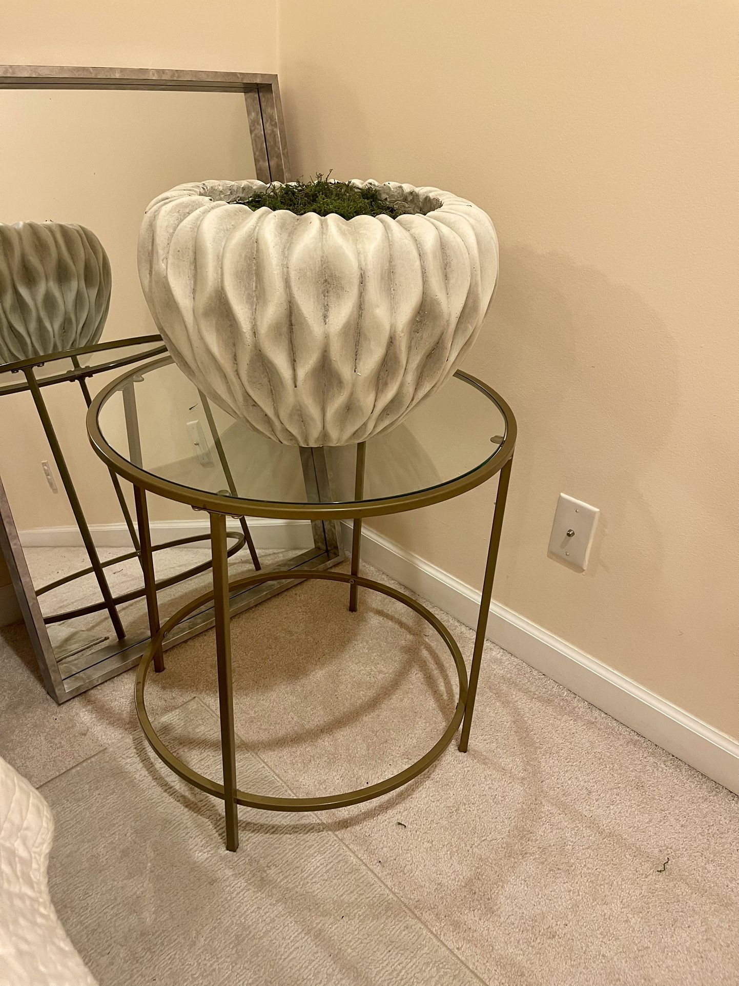 Gold table and silver mirror