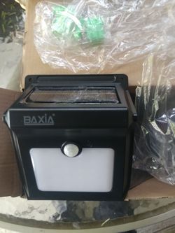 Baxia LED Solar Power Motion Lights