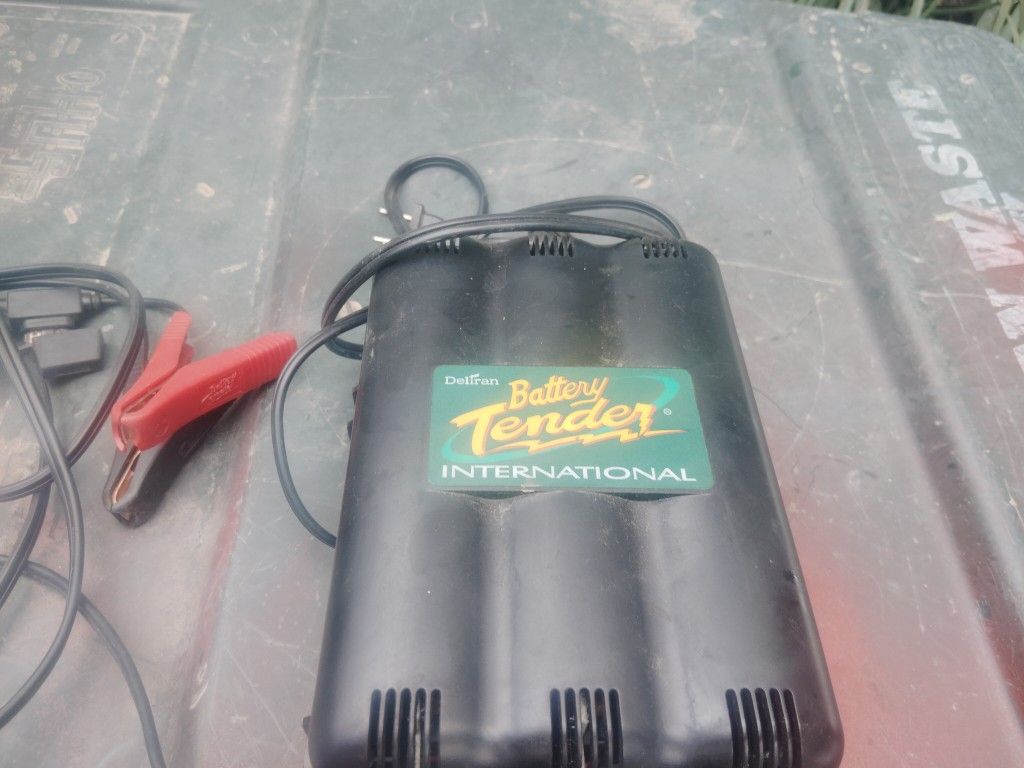 Battery Charger 