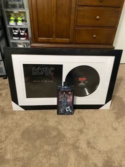 AC/DC ALBUM FRAME WITH FIGURINE PACKAGE