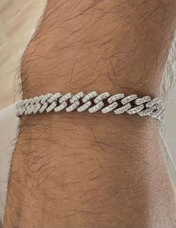 Cuban link bracelet