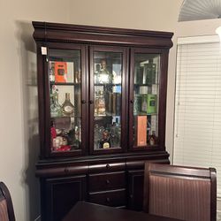 6 Chair Dining Table And Hutch