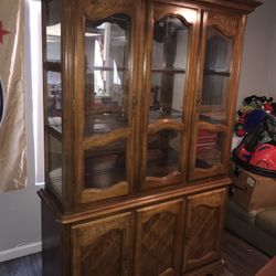 China Cabinet Hutch 