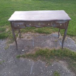 Table with drawers
