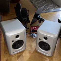 Music Studio Equipment 