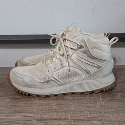 Merrell Wildwood Mid Boots Shoes Size 9.5