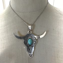 Boho Western Longhorn Pendant Necklace with Faux Turquoise