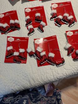 6 PACKAGES OF MINI GLITTERED SKATE ORNAMENTS